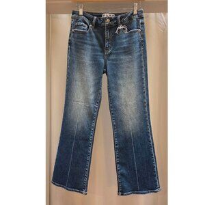 Low Rise Crop Flare: Daze Denim